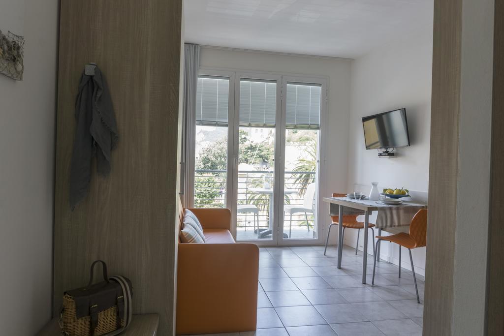 Residence San Valentino Finale Ligure Eksteriør bilde